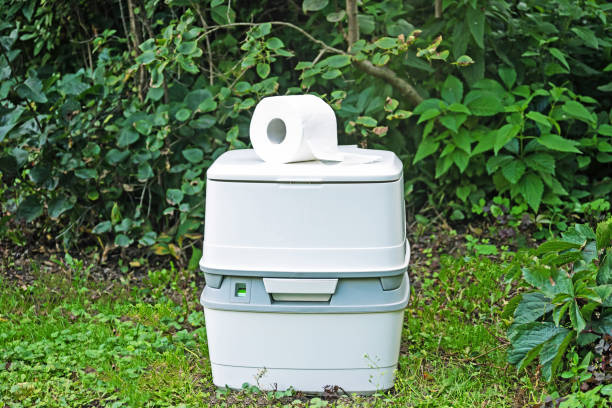 Best Portable bathroom rental  in Astatula, FL
